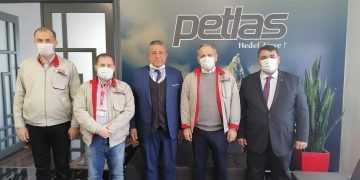 BAŞKANIMIZDAN PETLAS GENEL MÜDÜRÜ HAKAN YALNIZ’A ZİYARET