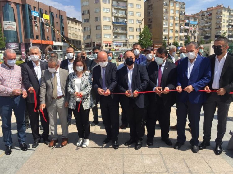 “Direnen Filistin” konulu Resim Sergisi