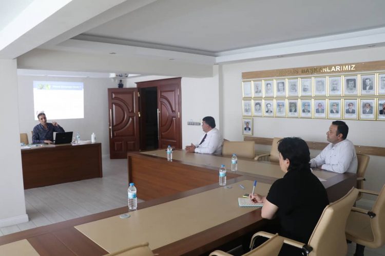 TAKIM KURMA EĞİTİMİ GERÇEKLEŞTİRİLDİ