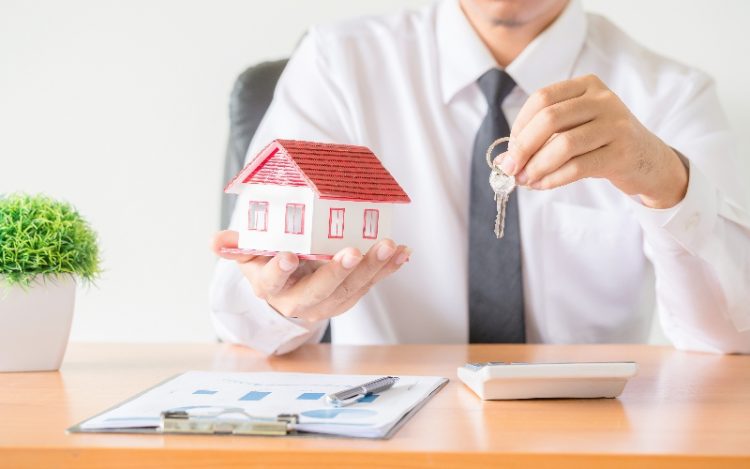 SORUMLU EMLAK DANIŞMANLIĞI SINAVI KAYITLARI BAŞLAMIŞTIR