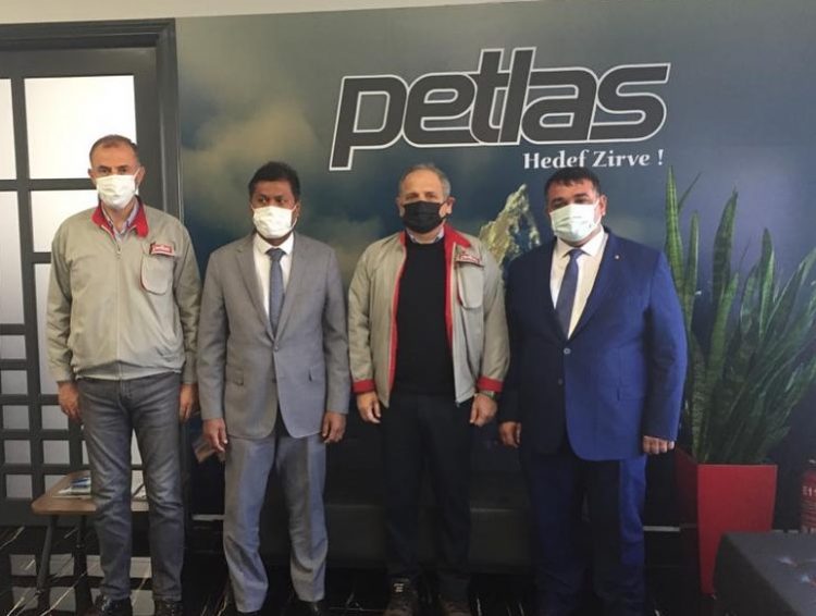 YÖNETİM KURULU BAŞKANIMIZ MUSTAFA YILMAZ’DAN PETLAS’A ZİYARET