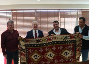 Valimiz Sayın İbrahim Akın’dan Odamıza Veda Ziyareti