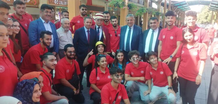 BAŞKANIMIZ MUSTAFA YILMAZ AHİLİK HAFTASI KUTLAMALARI KAPSAMINDA ÇARŞI AÇILIŞI, ŞED KUŞATMA TÖRENİ VE ESNAF ZİYARETİ PROGRAMINA KATILDI