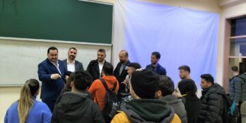 AHİ EVRAN ÜNİVERSİTESİ İİBF FAKÜLTESİ ÖĞRENCİLERİNE YÖNELİK GİRİŞİMCİLİK SEMİNERİ DÜZENLENDİ