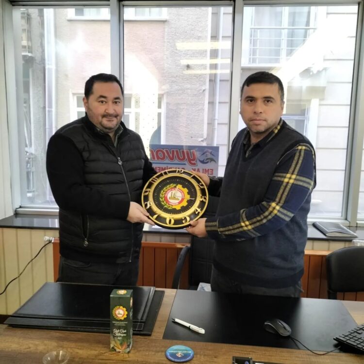 YENİ KAYIT YAPTIRAN ÜYELERİMİZE HAYIRLI OLSUN ZİYARETİ