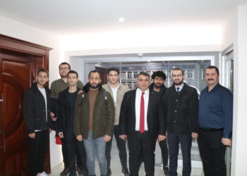 AHİ TEKNOLOJİ TAKIMI’NDAN BAŞKANIMIZ MUSTAFA YILMAZ’A ZİYARET