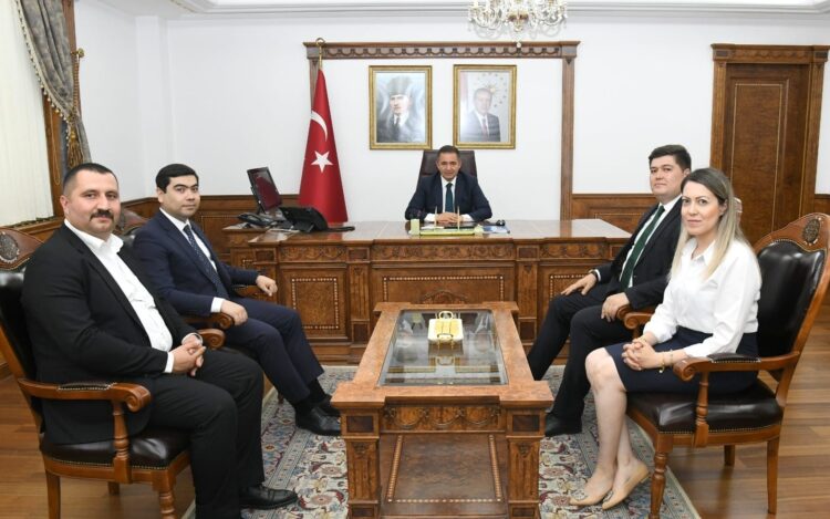 Sn.Valimiz H. Mete Buhara’ya Ziyaret