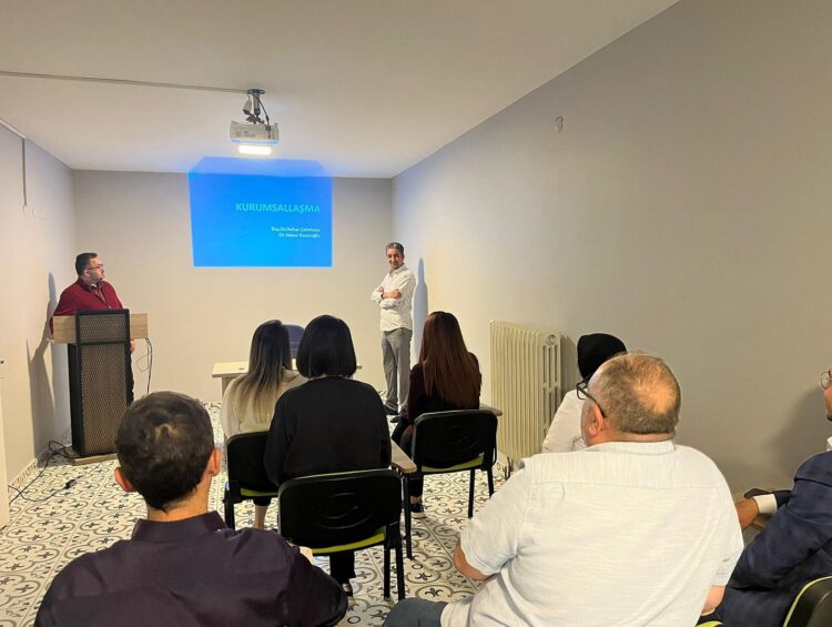 KURUMSALLAŞMA EĞİTİMİ