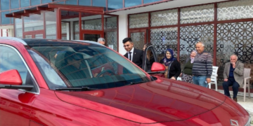 Odamız Hizmet Aracı TOGG’a Osman Yalçınkaya Huzurevi Bakım ve Rehabilitasyon Merkezinde Büyük İlgi