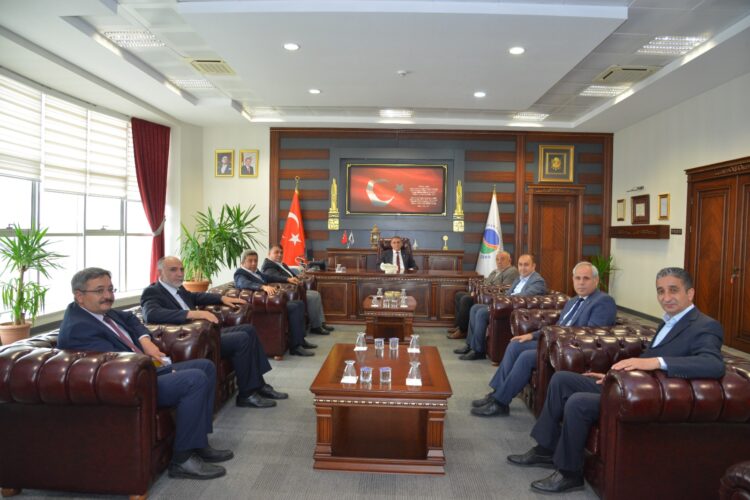 AHİ EVRAN ÜNİVERSİTESİ REKTÖRÜ Prof.Dr. Mustafa Kasım KARAHOCAGİL’E ZİYARET