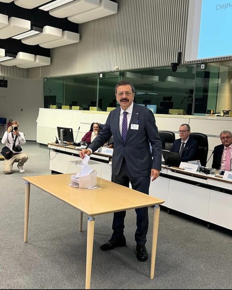 Birlik Başkanımız M.Rifat Hisarcıklıoğlu’ na Tebrik