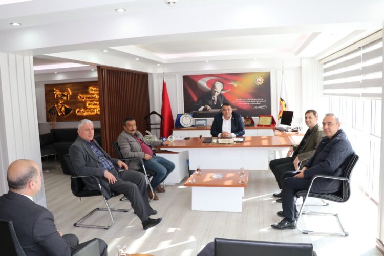 AK PARTİ KIRŞEHİR BELEDİYE BAŞKAN ADAY ADAYI ÜMİT BİRCAN KIRŞEHİR TİCARET VE SANAYİ ODASI(KTSO) ’NI ZİYARET ETTİ.