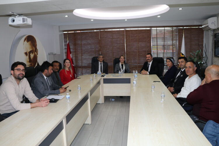 İYİ PARTİ GENEL BAŞKAN YARDIMCISI AYŞE SUCU’DAN ODAMIZA ZİYARET