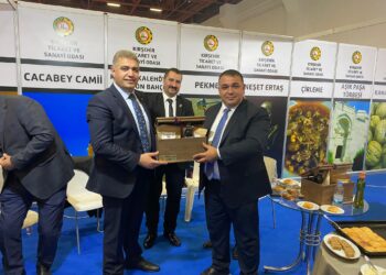 DÜZCE VALİSİ SAYIN SELÇUK ASLAN’DAN STANDIMIZA ZİYARET