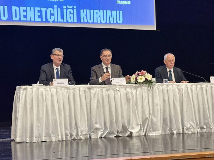 KAMU DENETÇİLİĞİ KURULU OMBDUSMAN KIRŞEHİRLİLERLE BULUŞUYOR KONFERANSI YAPILDI