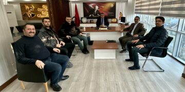 CUMHURİYET HALK PARTİSİ (CHP) ÖZBAĞ BELDESİ BELEDİYE BAŞKAN  ADAYI TEKİN VAR KIRŞEHİR TİCARET VE SANAYİ ODASI(KTSO) ’NI ZİYARET ETTİ.