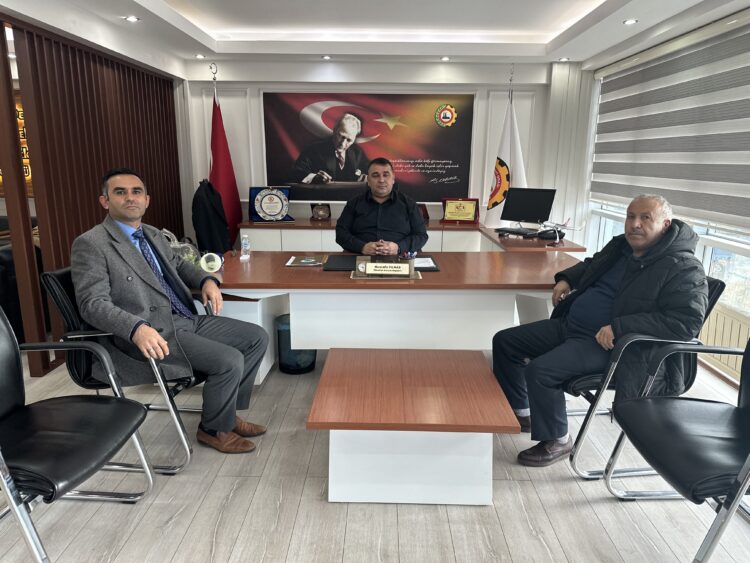 KIRŞEHİR ANADOLU ŞEHİT AİLELER DERNEK BAŞKANI YUNUS ERDOĞDU’DAN ODAMIZA ZİYARET