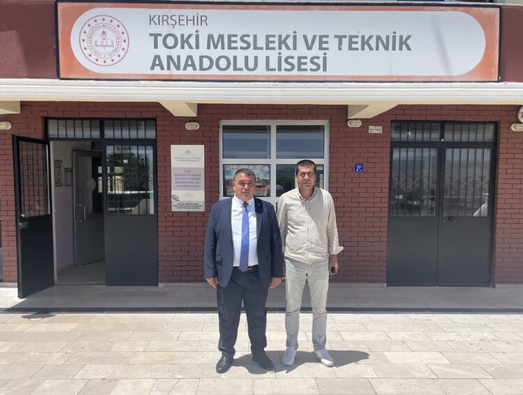 YÖNETİM KURULU BAŞKANIMIZ MUSTAFA YILMAZ’DAN KIRŞEHİR TOKİ MESLEKİ VE TEKNİK ANADOLU LİSESİNE ZİYARET