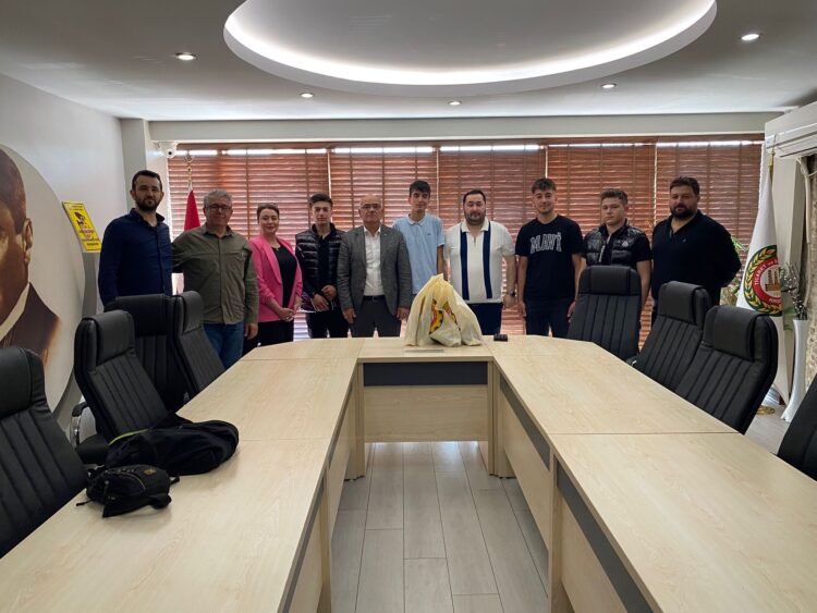 Kırşehir Mesleki ve Teknik Anadolu Lisesi Öğrencilerimizi Tebrik Ediyoruz